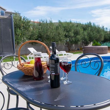 Villa Initium,Heated Pool All Season Trogir Ngoại thất bức ảnh