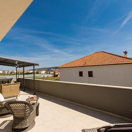 Villa Initium,Heated Pool All Season Trogir Ngoại thất bức ảnh